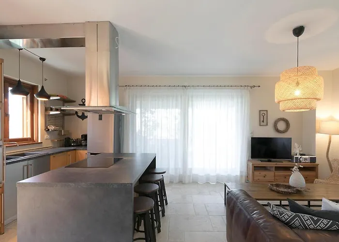 Thelma, Trani Ammouda #feelslikehome Villa