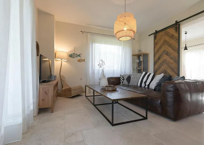 Villa Thelma, Trani Ammouda #feelslikehome *