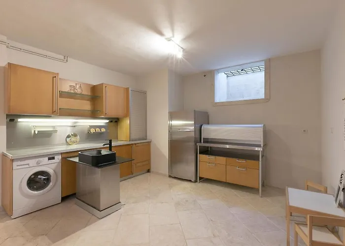 Thelma, Trani Ammouda #feelslikehome Ormos Panagias